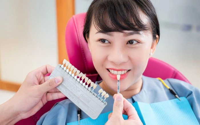 Việc lựa chọn vật liệu răng sứ phù hợp đóng vai trò quan trọng
