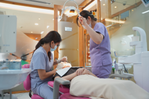 Trám răng tại Elite Dental