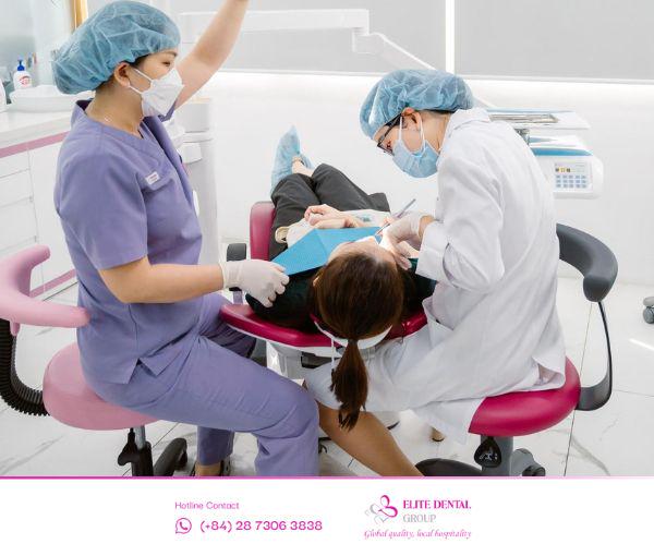 Đội ngũ bác sĩ với trình độ chuyên môn cao tại Elite Dental sẽ giúp bạn xử lý mọi tình huống một cách nhẹ nhàng