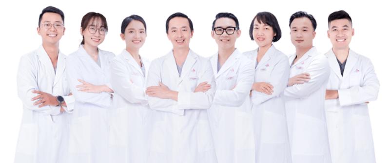 Đội ngũ y bác sĩ chuyên môn cao tạo Elite
