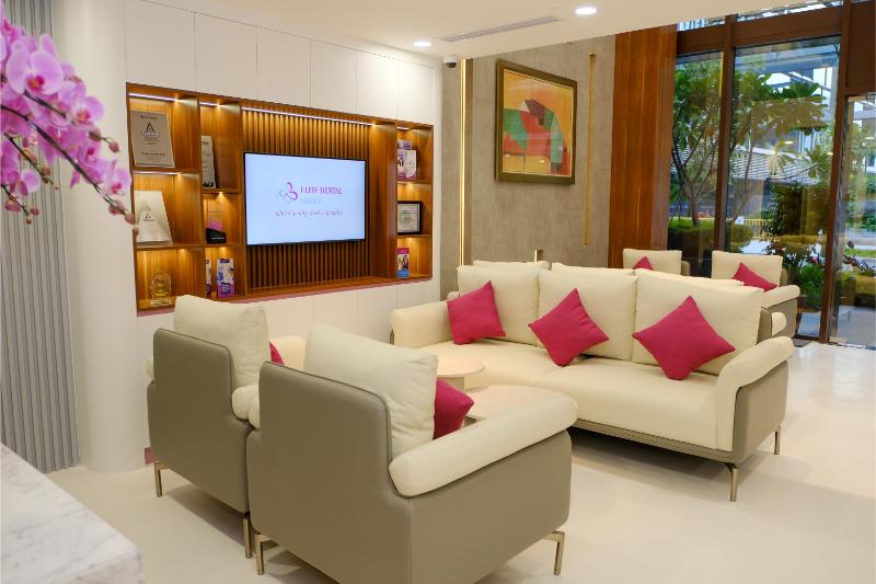 Nha khoa Elite - Hành trình tìm đến nụ cười tự tin. 