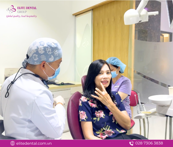 Quá trình thăm khám của cô Hạnh khi đã sử dụng dịch vụ của Elite Dental
