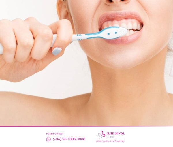 Chăm sóc răng miệng đúng cách có thể đẩy nhanh quá trình phục hồi sau điều trị viêm khớp thái dương.